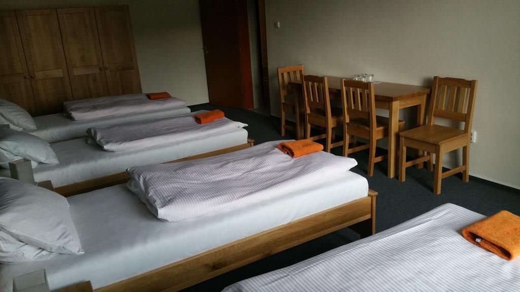 Hotel Koruna Roznov pod Radhostem Room photo